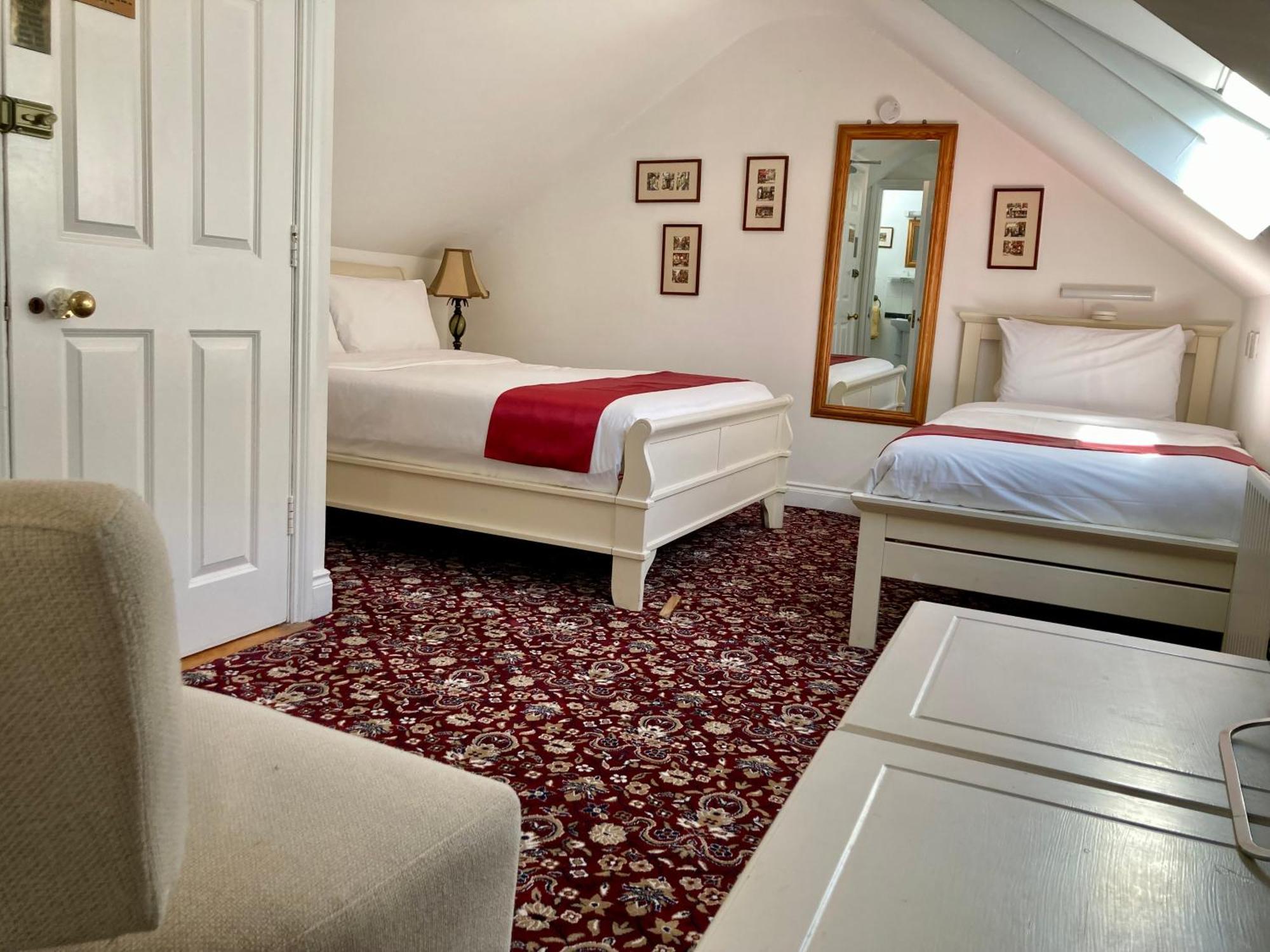 The Gallery B&B, The Glen, Kinsale ,County Cork Room photo